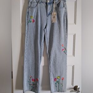 Charlie B Embroidered Jeans - NWT